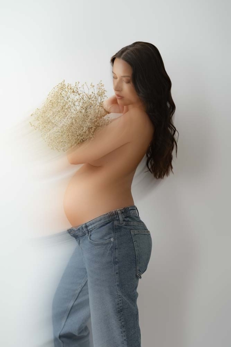 Babybauch Fotoshooting stilvoll und edel